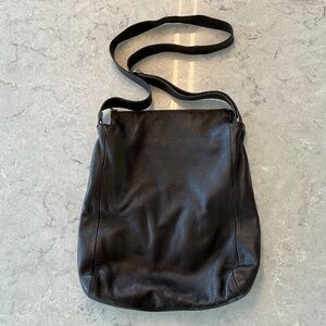 Rugby North America (now M0851) vintage leather satchel